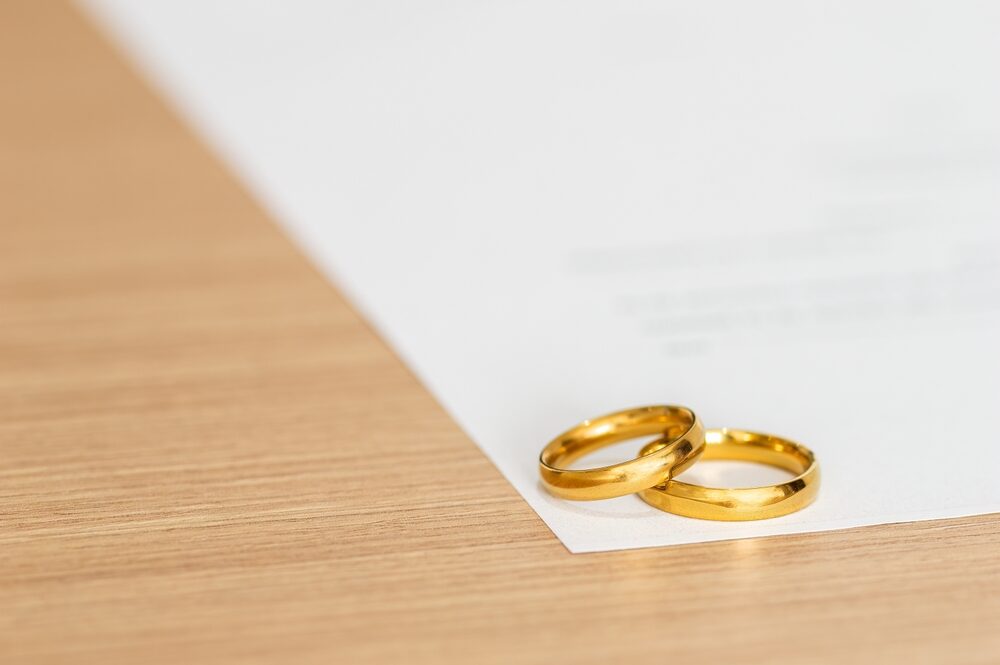 Can I Contest a Default Divorce in Utah?