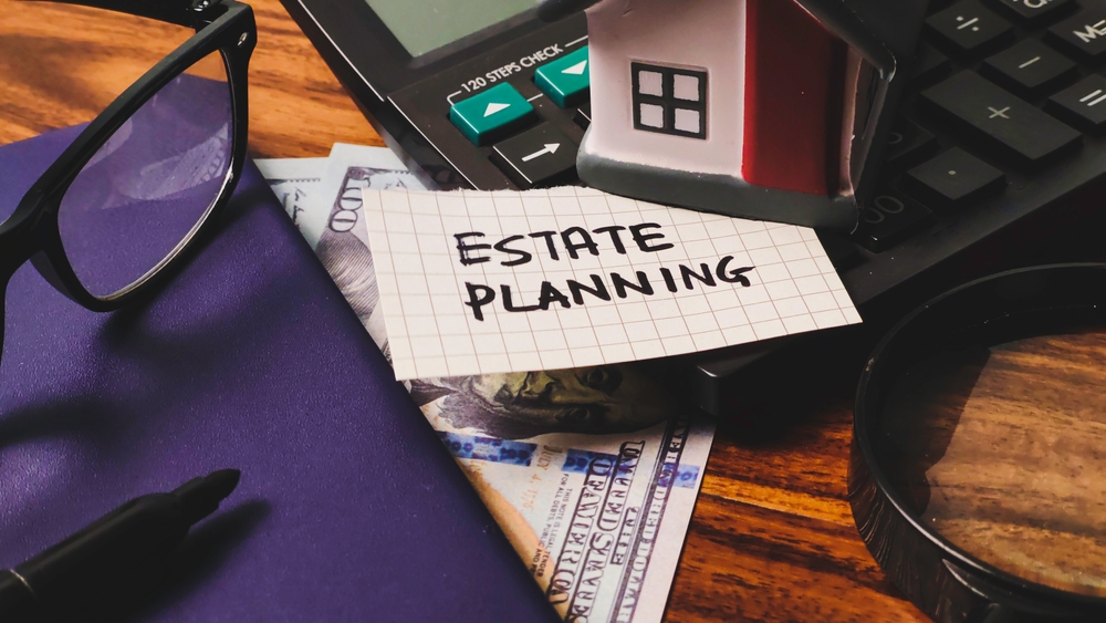 Comprehensive Estate Planning: Financial Strategy with Property Model, Money, and Calculator