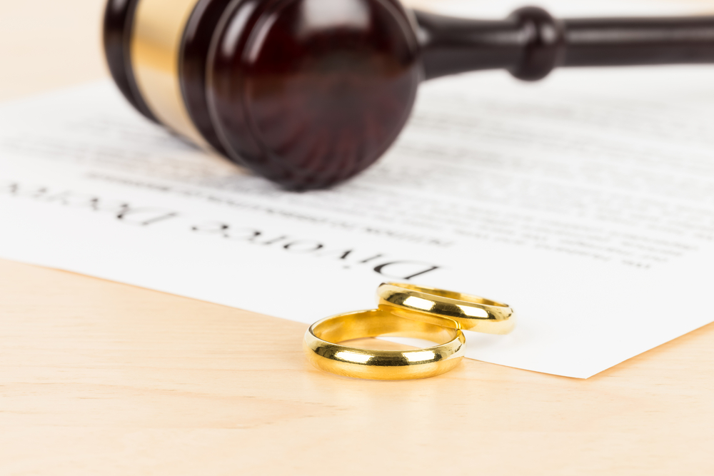 Utah Divorce Subpoena: Financial Institutions – Corporations