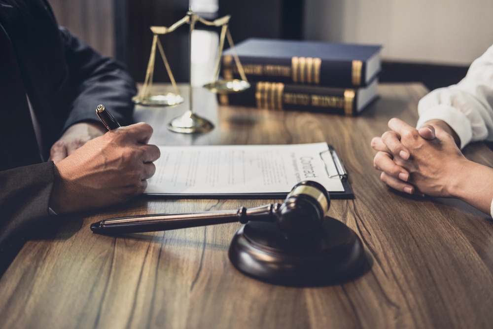 What Does Pendente Lite Custody Mean?
